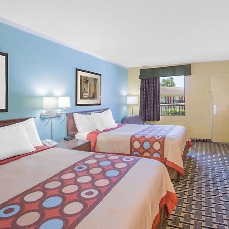 Super 8 By Wyndham Jasper Otel Dış mekan fotoğraf