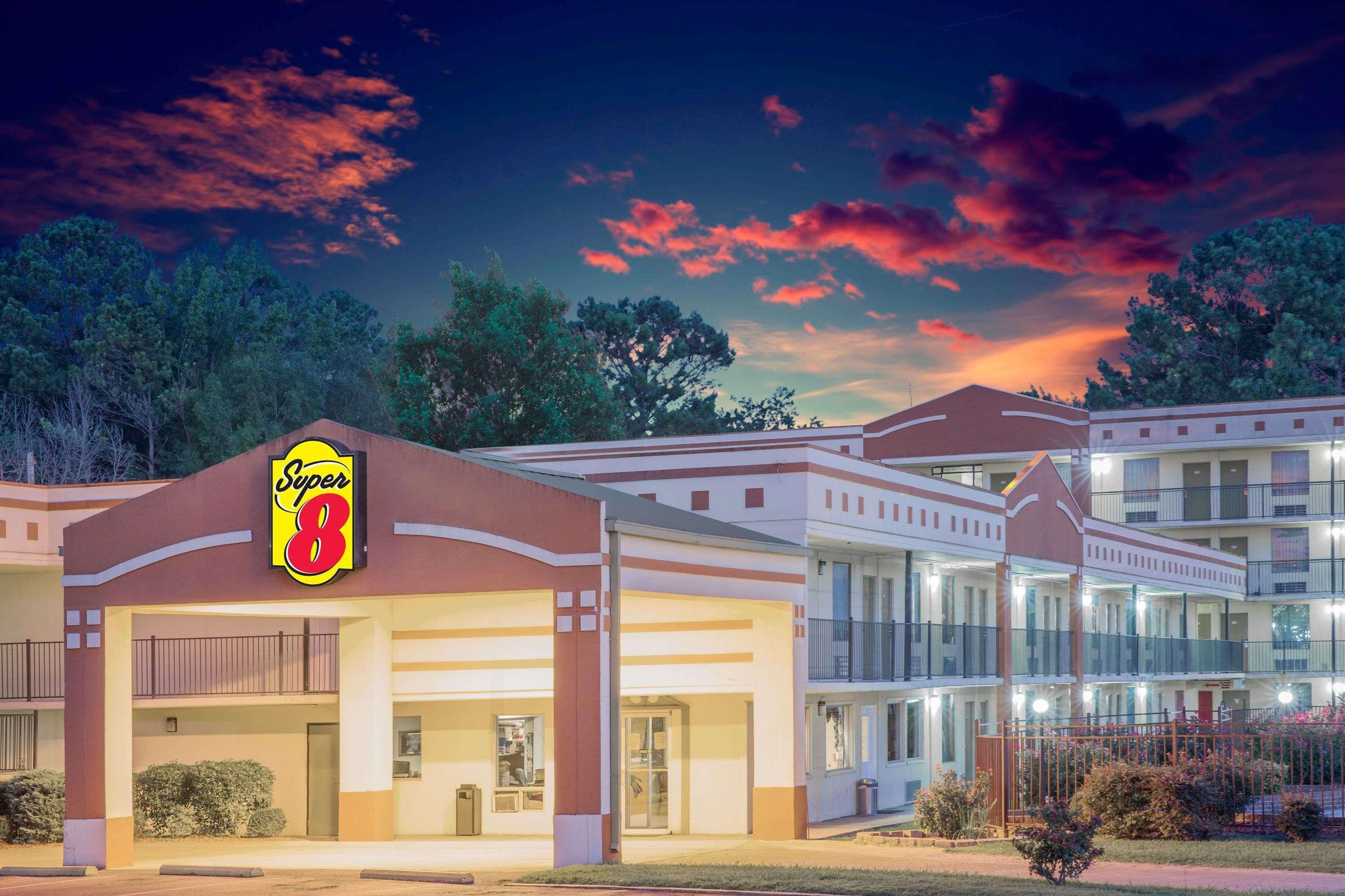 Super 8 By Wyndham Jasper Otel Dış mekan fotoğraf